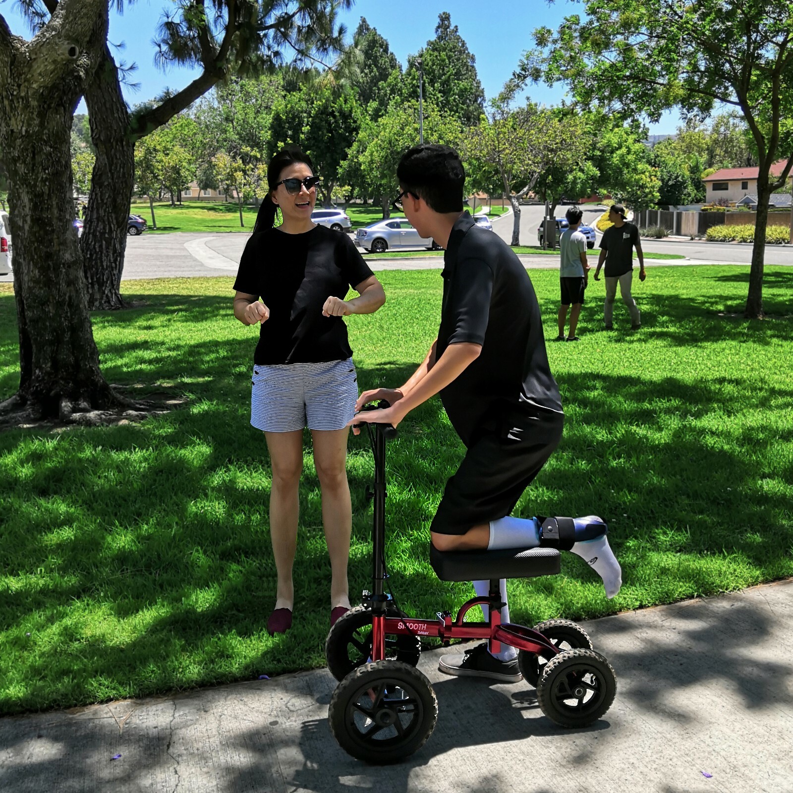 Tuffcare Smooth All Terrain Steerable Knee Scooter Knee Scooter Heavy Duty