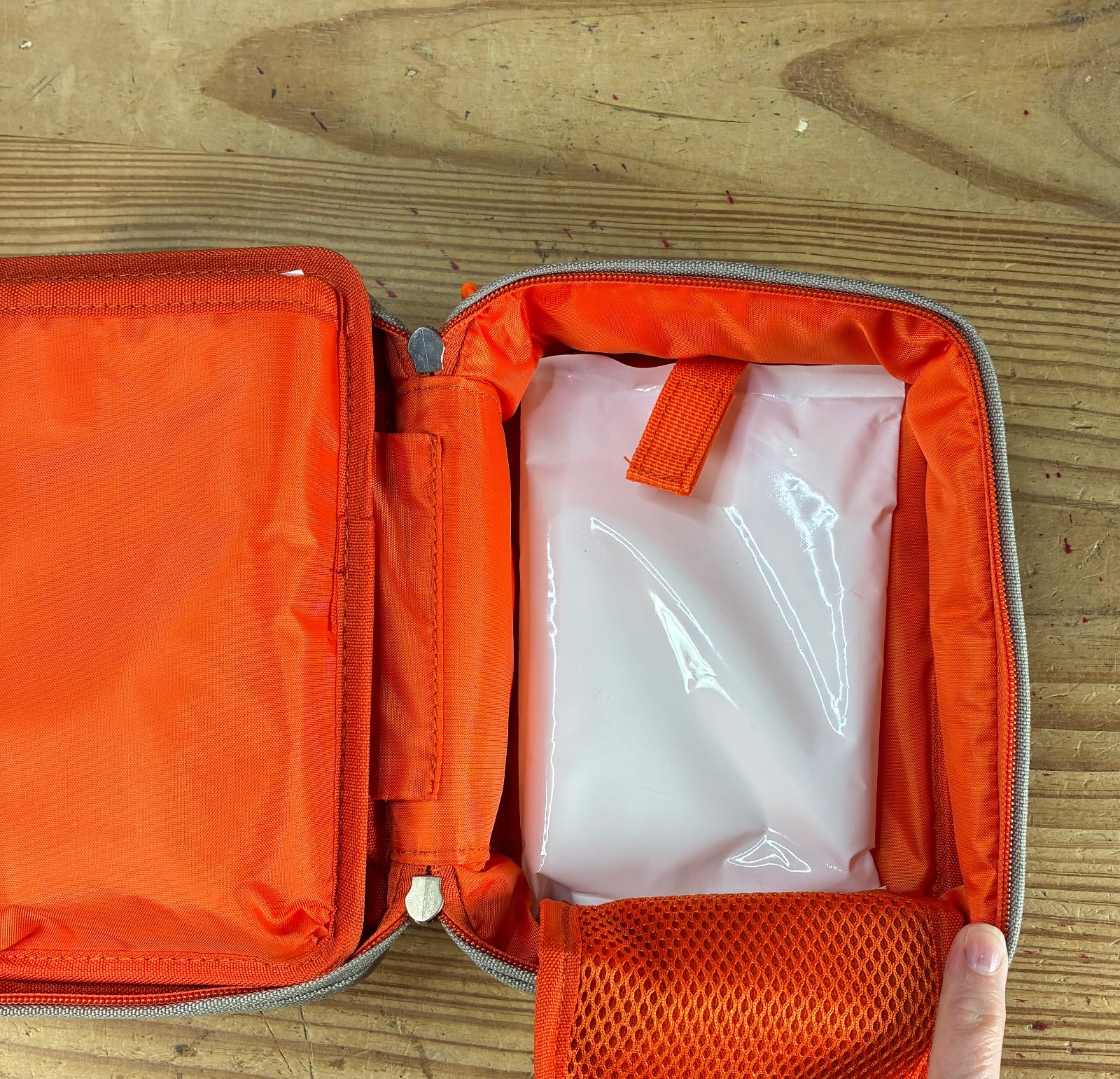 Insulated Cool Soft Side Travel Case with 2 cold packs for medication or other