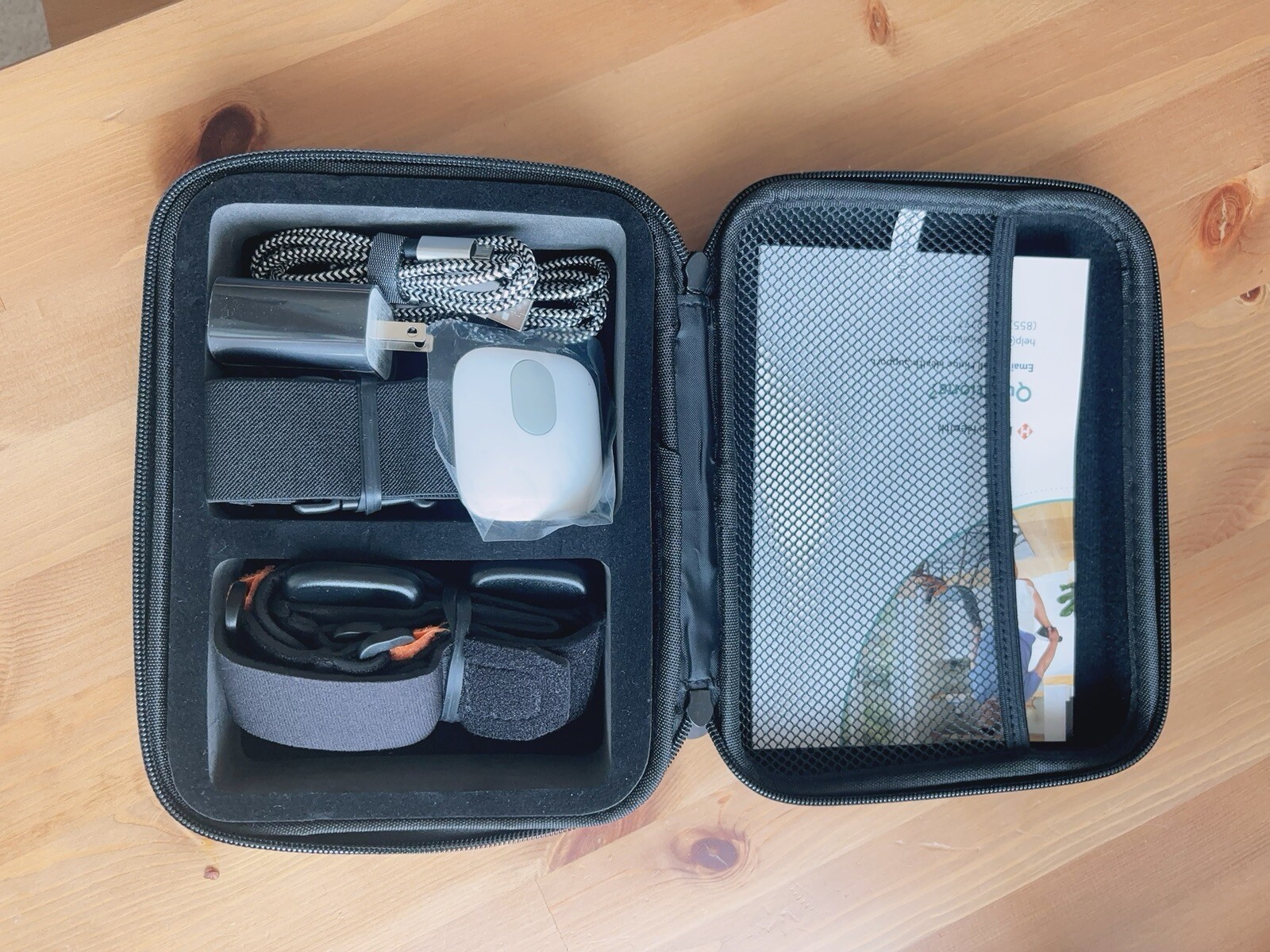 New Hinge Health Digital Kit For Back Pain with Sensor In Carrying Case Charger