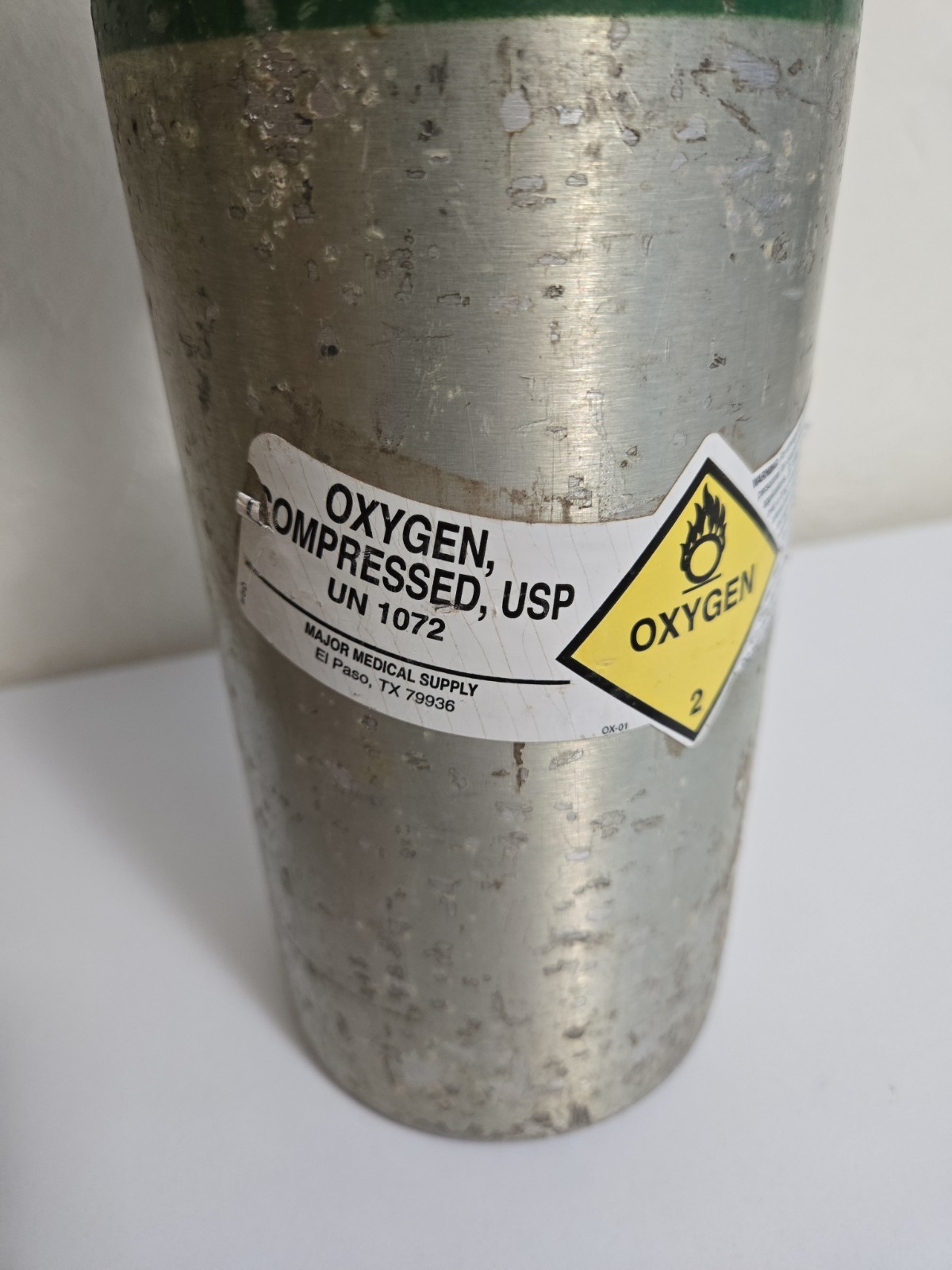 Medical Oxygen Tank Cylinder Size C M9 248 Liters UN1072 EMPTY w/ regulator