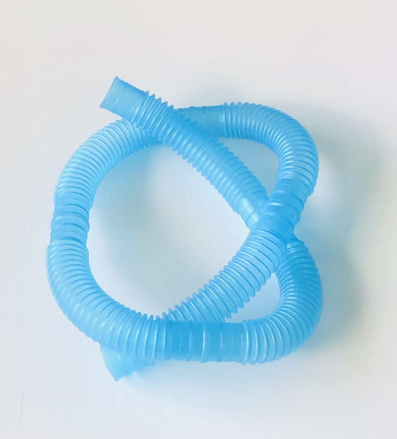 one PK Flexible Plastic Tubing Blue 36″ /3 ft L