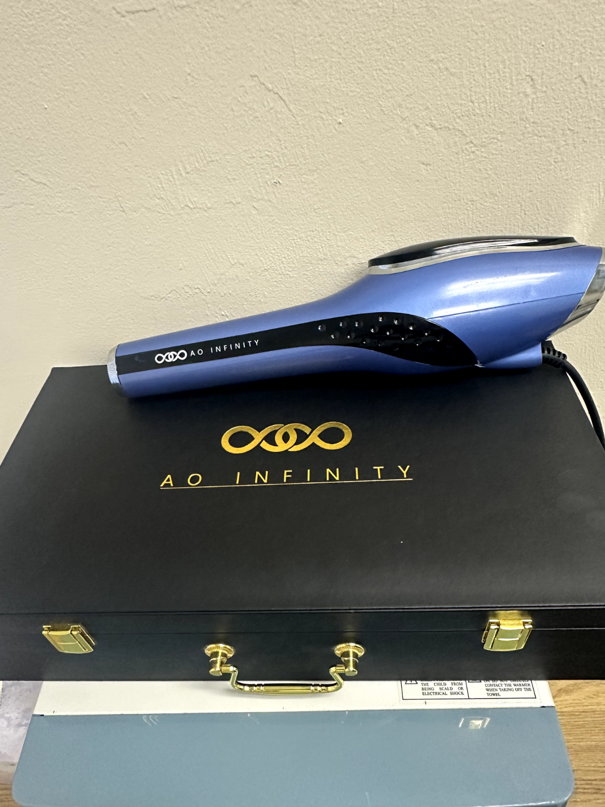 AO Infinity Terahertz Wand with rotating stand