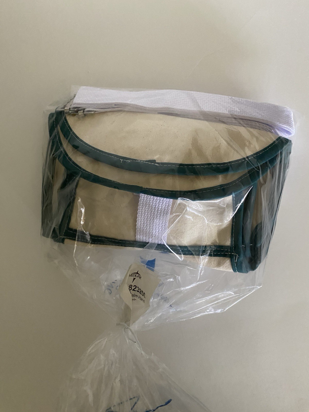 MedLine Hand Protector Mitt Restraints