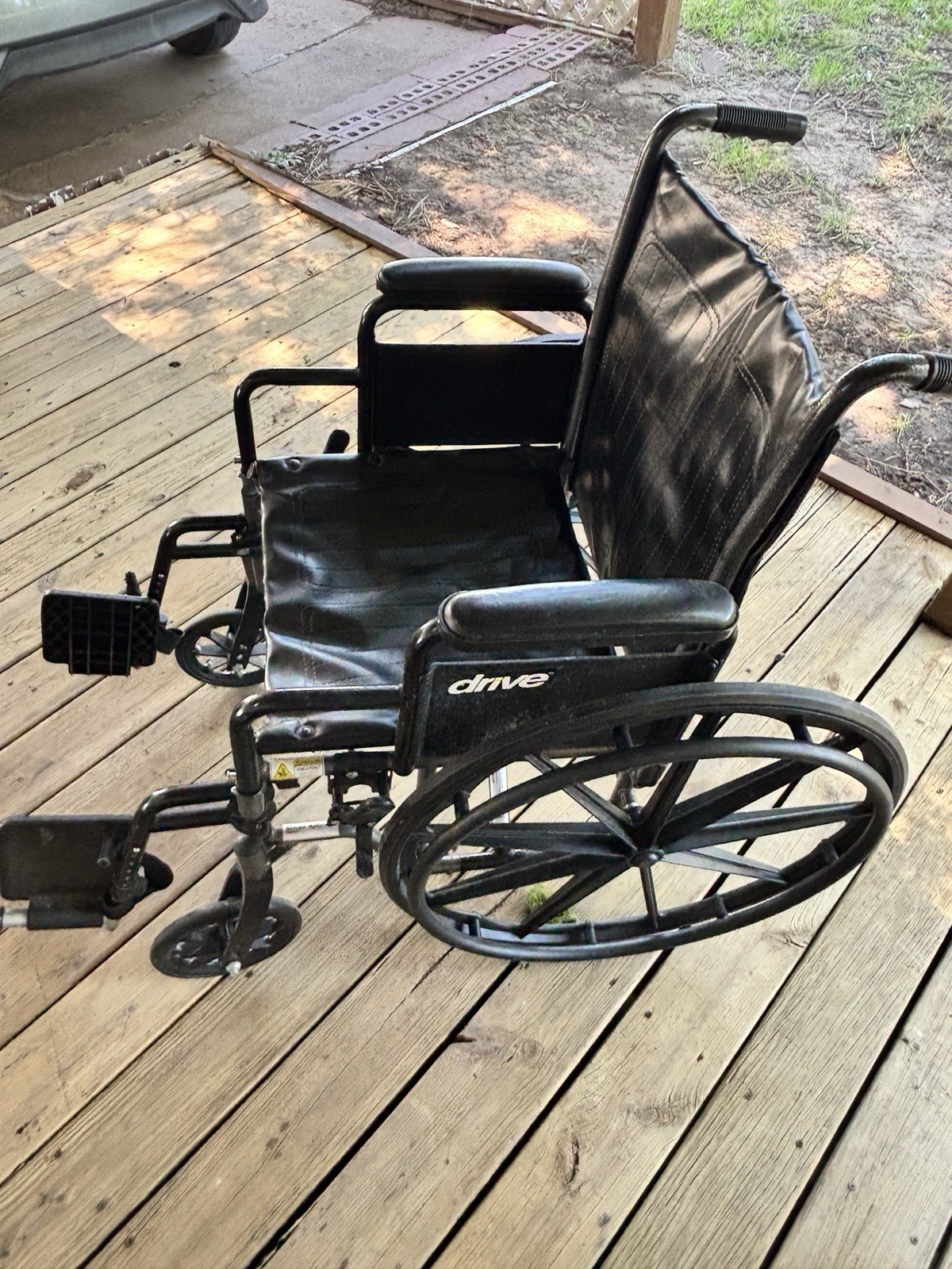 Drive Medical Silver Sport 2 SSP220DDA-ELR Transport Wheelchair 20in