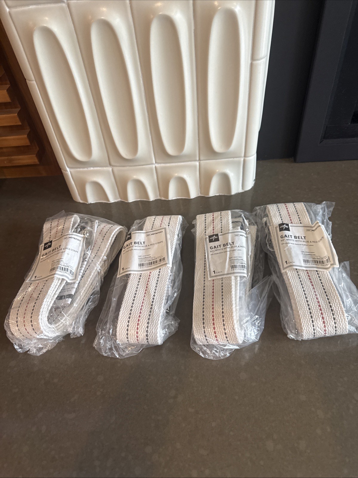 4 Medline Gait Belt 60″ White With Blue & Red Stripe Ref: MDT821203