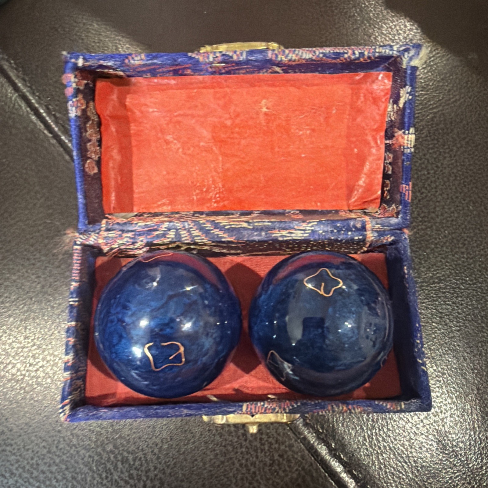 Chinese Baoding Balls Stress Exercise Chime Set Sun Moon Yin Yang Box