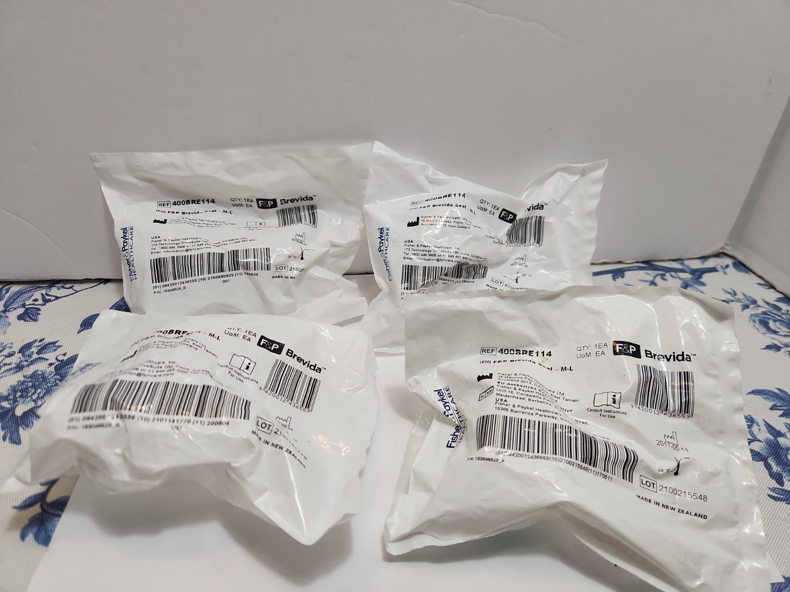 Four (4) F&P Brevida 400BRE114 Nasal Cushion Pillows Size M-L