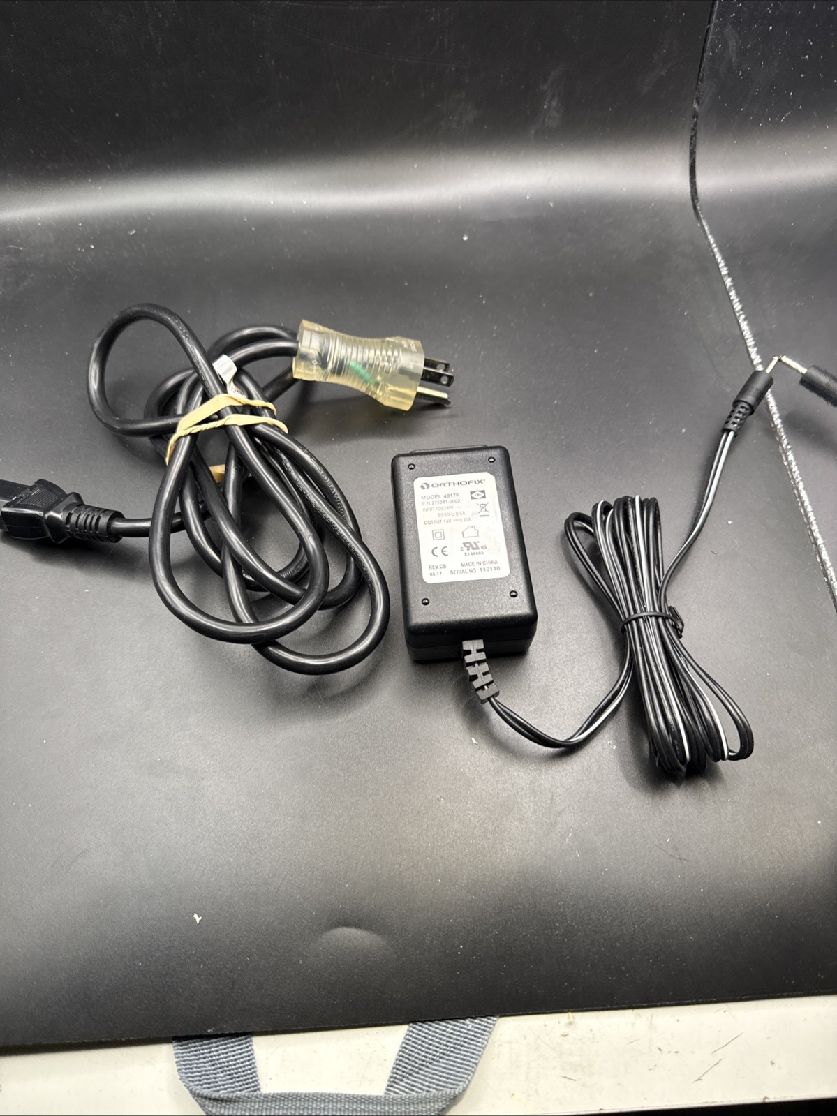 Orthofix 4017F AC Adapter Power Supply 14V .85A 12W 270241-0002