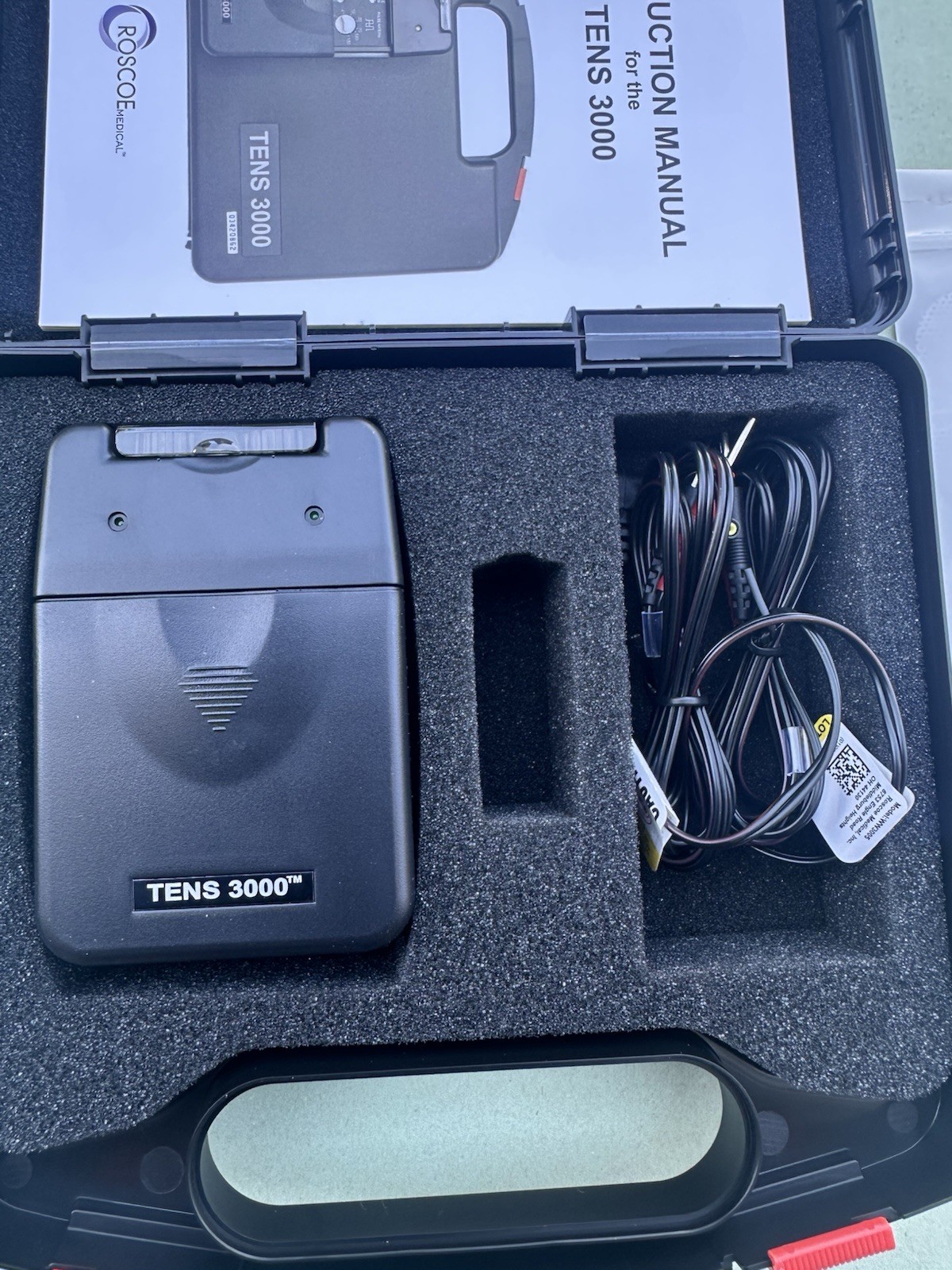 TENS 3000 Electrode Machine With Pads Instruction Booklet Case Wires NOS
