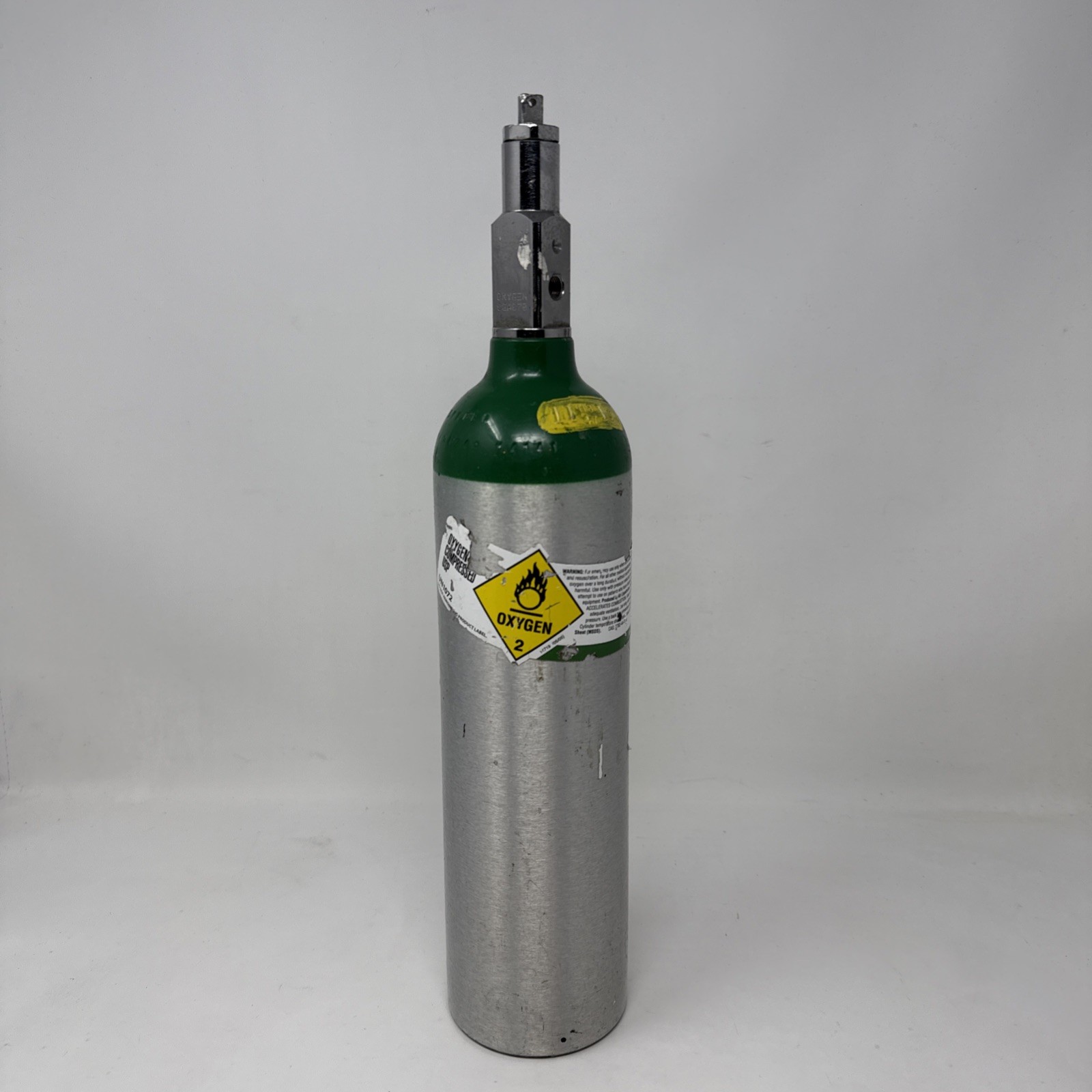 Medical oxygen tank cylinder UN1072 EMPTY