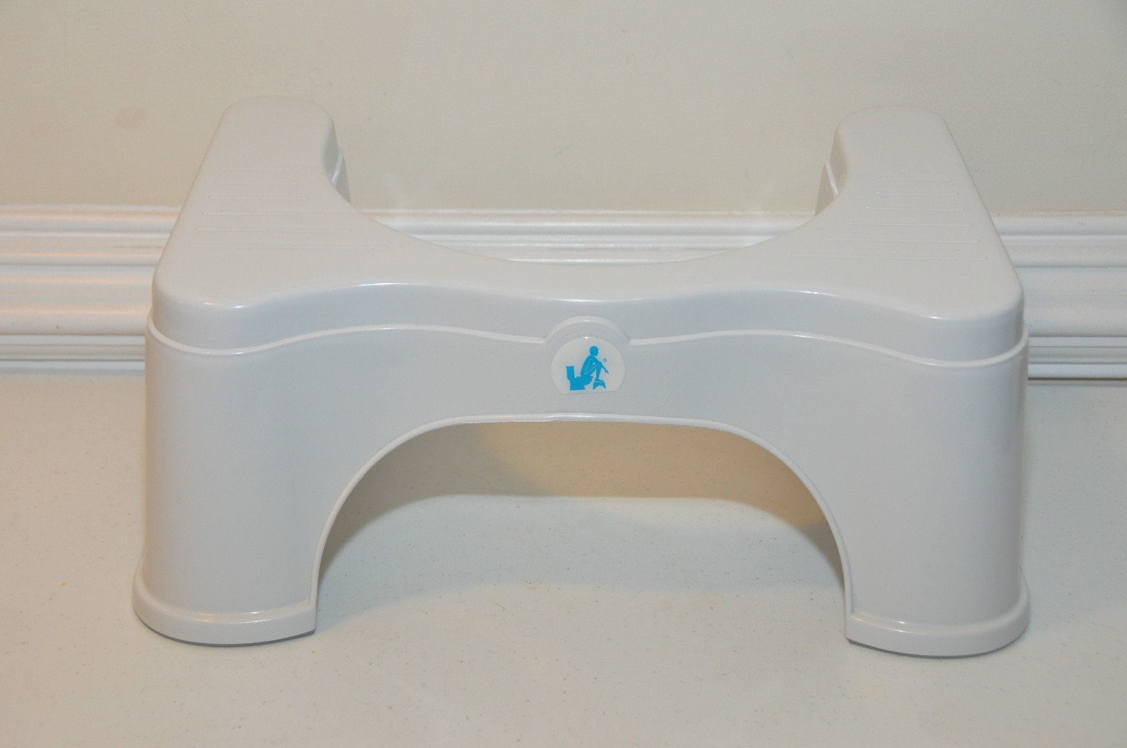 Used Great condition Squatty Potty 2.0 Base Toilet Stool