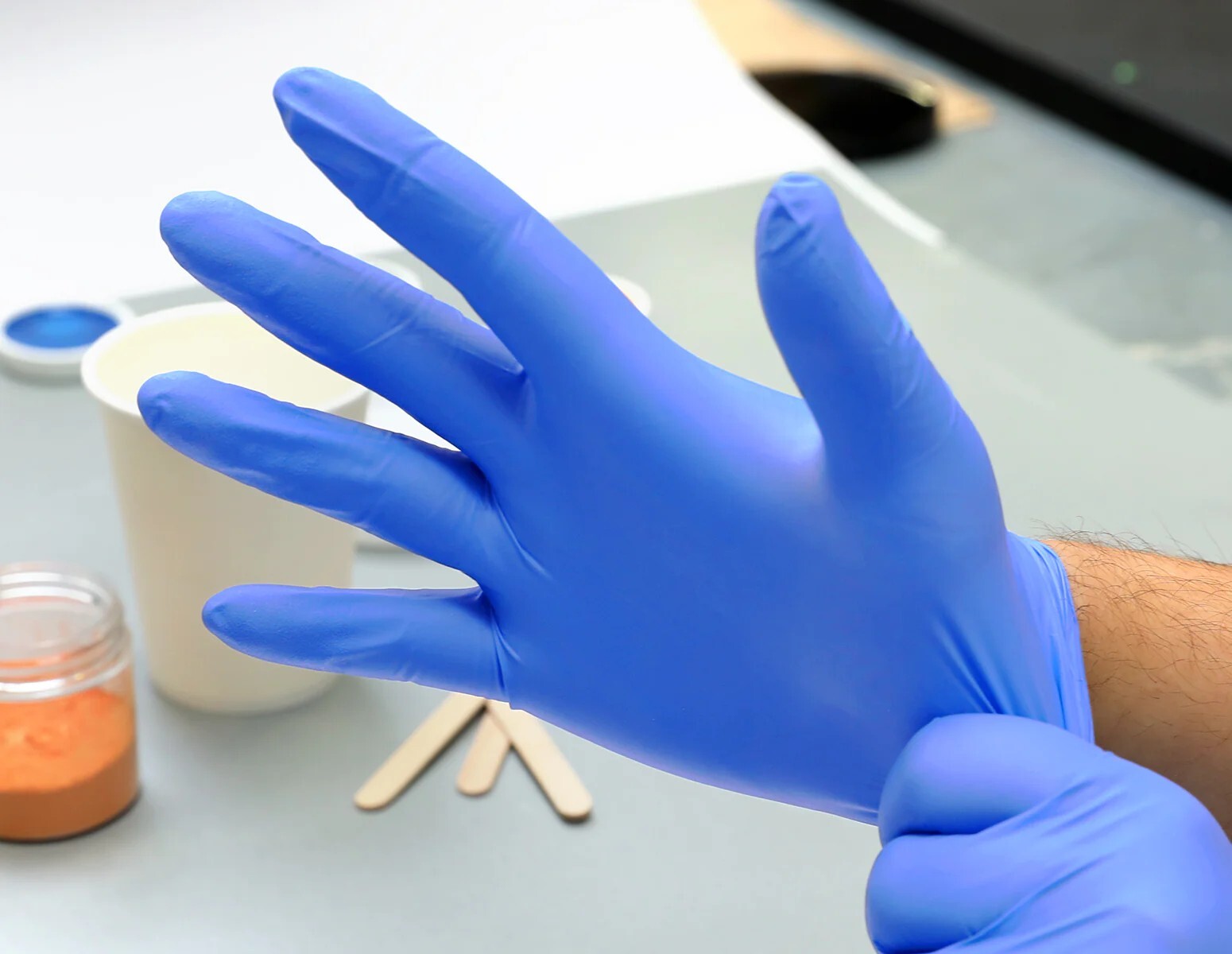 Blue Nitrile Exam Gloves Medium – Latex-Free & Powder-Free – BOX of 100