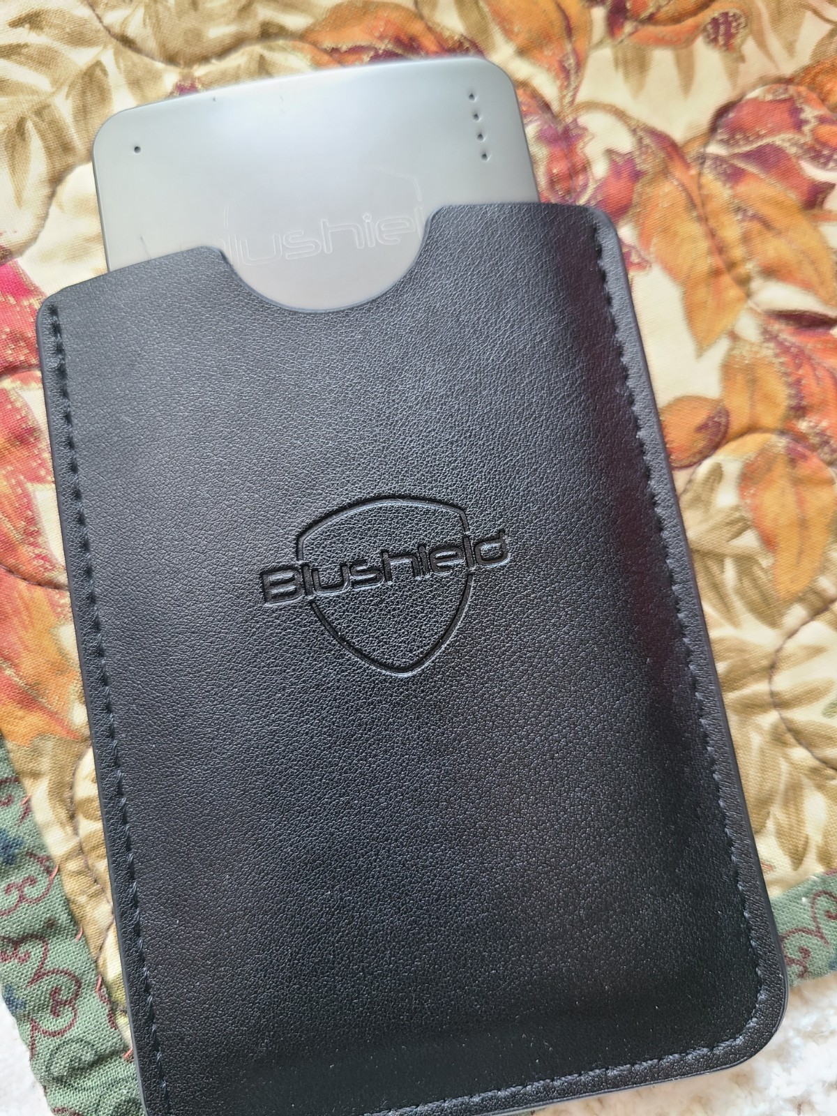 Blushield Premium Portable Series EMF Protection Device 🇨🇦 Used Great Shape!