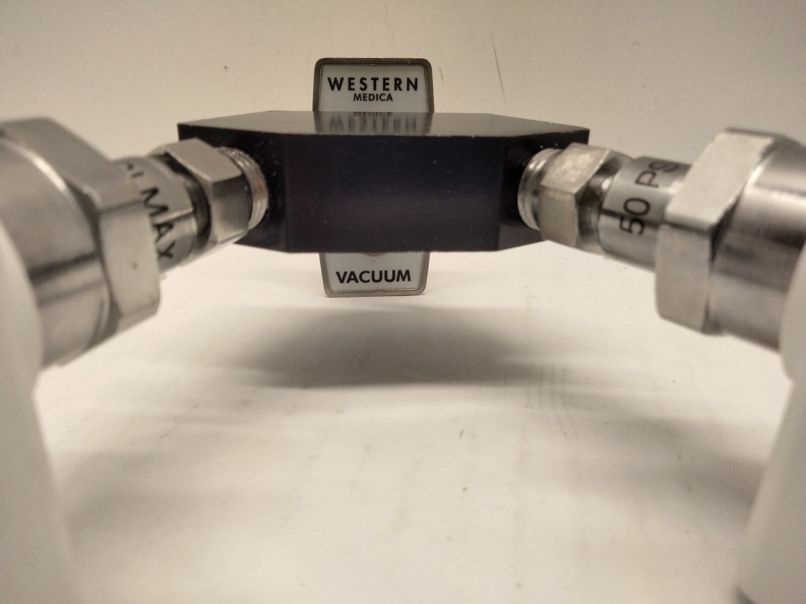 Western Enterprises Medica Adaptor Double Release Buttons