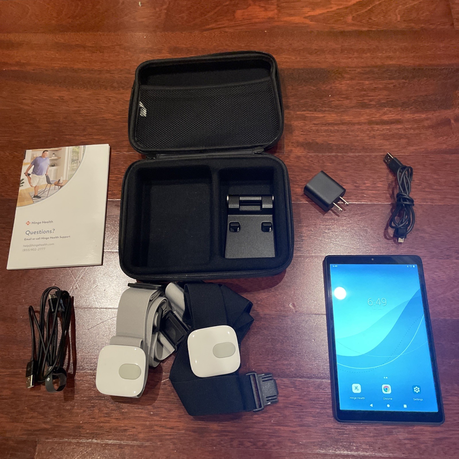 Hinge Health Black Digital Therapy Kit With Sensors Accessories In Carry Case