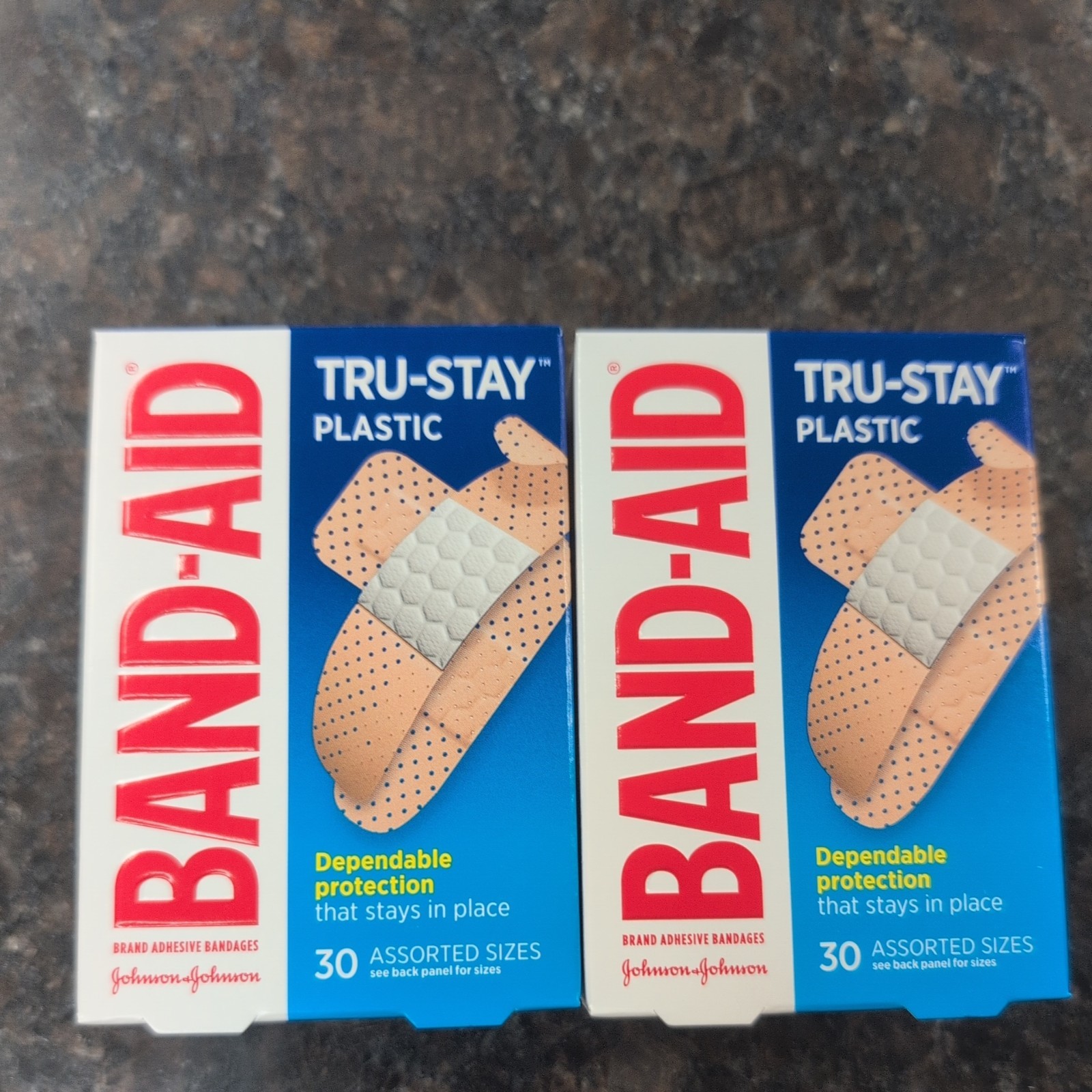 2 QTY Johnson Johnson Band Aid Tru Stay Plastic Bandages 30 Assorted Sizes NIB