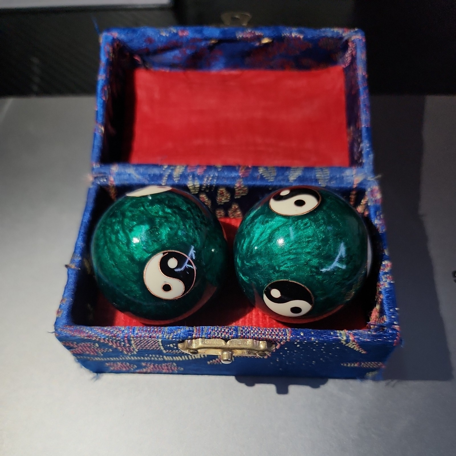 Chinese Yin Yang Health Balls w/ Chimes – Stress Relief Meditation Green Ying