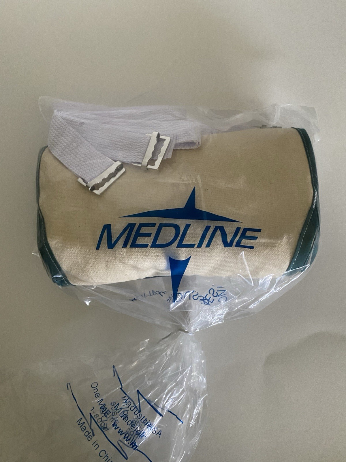 MedLine Hand Protector Mitt Restraints