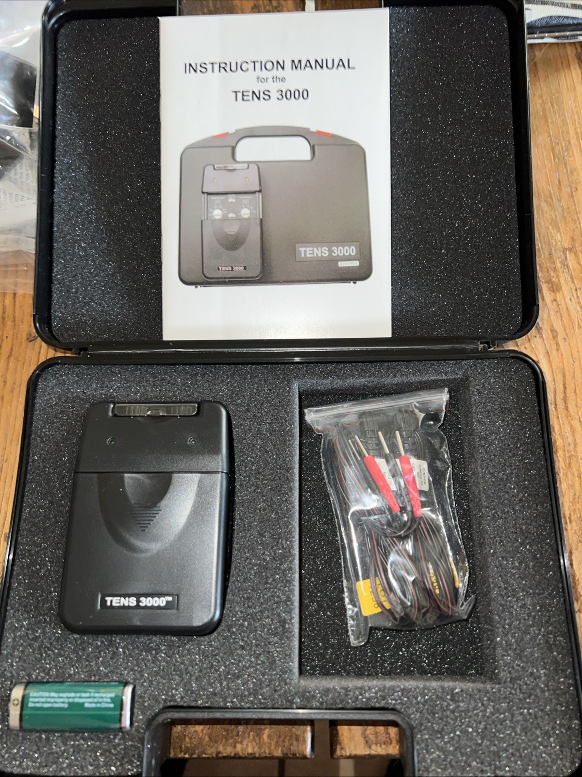 NEW! TENS 3000 UNIT. BATTERY, LEADWIRES,& ELECTRODES INCLUDED! *See All Pics