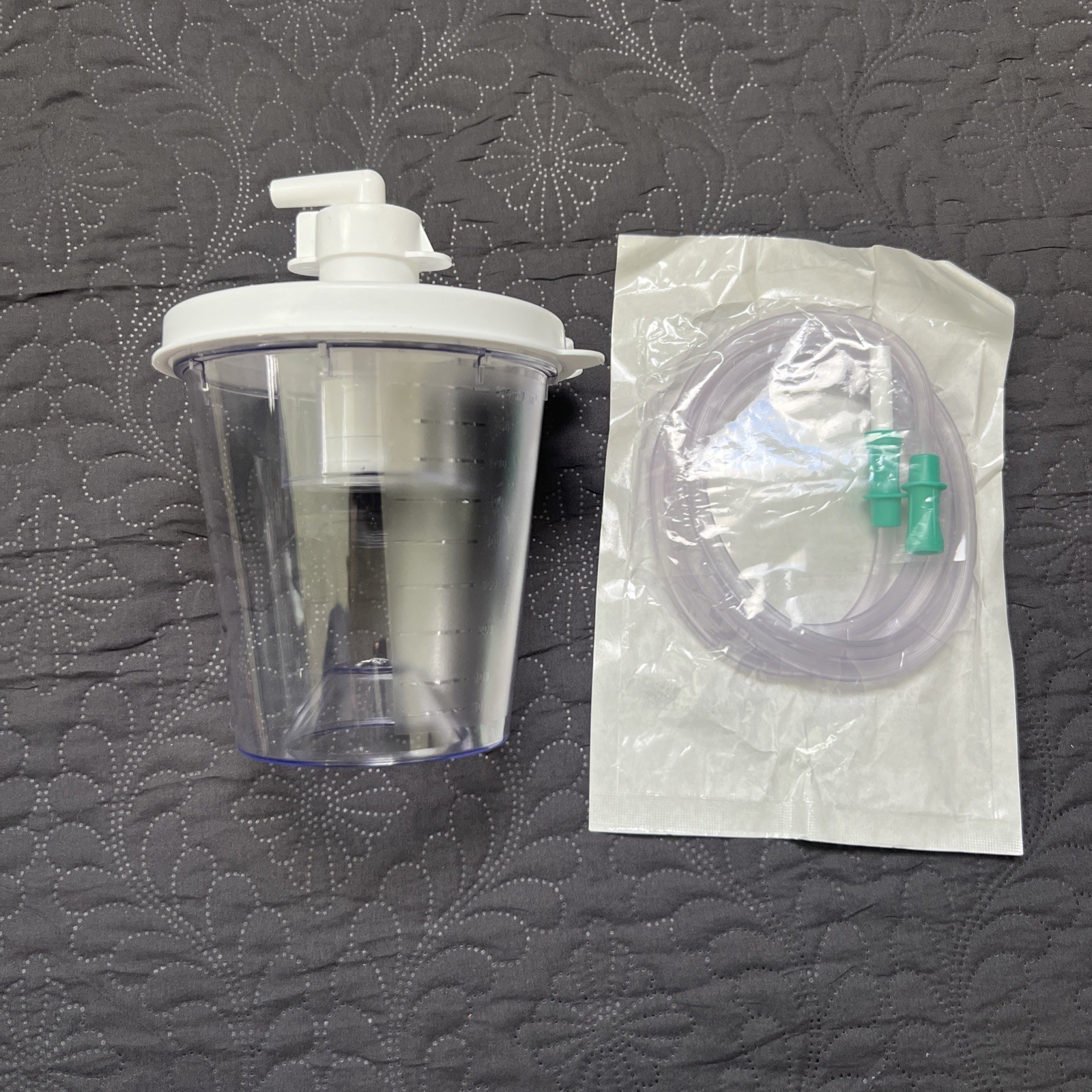 Devilbiss 800ml Canister Float Valve Shut-Off w/Mckesson Suction Tubing 16-66301